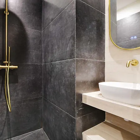 Modern - 2p - Place Des Vosges